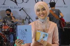 Didukung Yovie Widianto,...