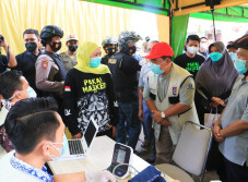 Gubernur Khofifah Sebut...