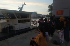 Keluarga Korban Kapal...
