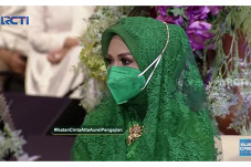 Mewah, Masker Sekali...
