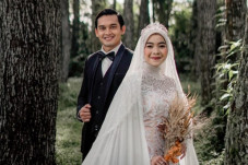 Dinikahi Ikbal Fauzi...