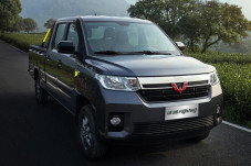 Saingi Triton dan Hilux,...