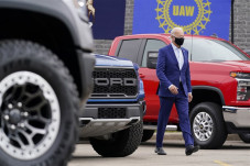 Presiden Amerika Didesak...