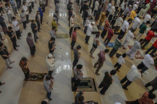 Ini Dia, Pencuri dan...