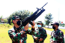 Prajurit Divif 2 Kostrad...