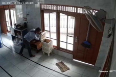 Viral, Seorang Pria...