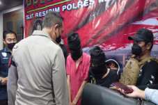 2 Pelaku Pencurian Barang...