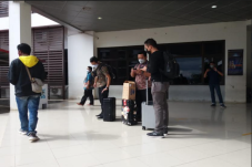 KPK Geledah 2 Kantor...