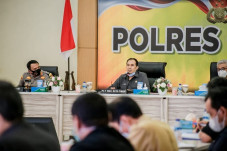 PPKM Mikro Diperpanjang,...