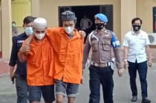 Beraksi di Maros, 2...
