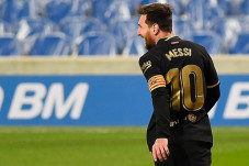 Jangan Pergi Lionel...