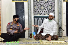 Bertemu Habib Syech,...