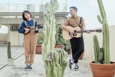 Luncurkan Single Baru,...