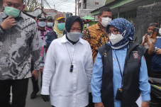 Risma Beri Pendampingan...