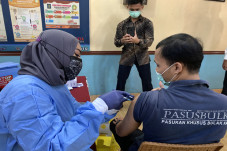 Sipir Lapas Bekasi Nangis...