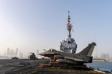 Bawa 30 Jet Tempur Rafale,...