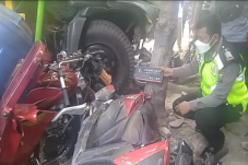 Truk Pengangkut Limbah...