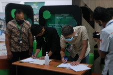 Gojek Gandeng IMB Group...