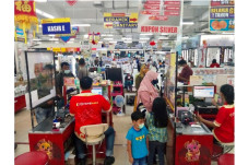 April Shopping Party...