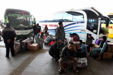 Libur Paskah, Terminal...
