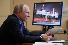 Kremlin Sebut Rusia...