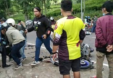 2 Motor Adu Banteng...