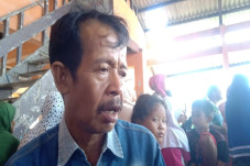 Tangis Wasito Pecah,...