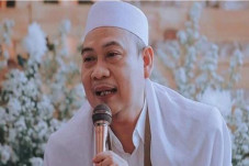 Abuya Uci Pernah Didatangi...
