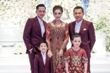 Foto Keluarga Tanpa...