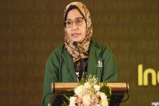 Sri Mulyani Minta Ahli...