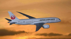 Japan Airlines Pensiunkan...