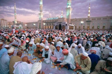 Ramadhan, Arab Saudi...