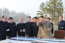 Kim Jong-un: Korea Utara...