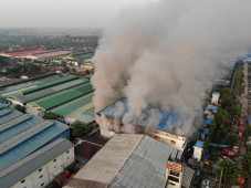 Pasukan Myanmar Bunuh...