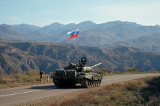 Rusia akan Pertahanan...