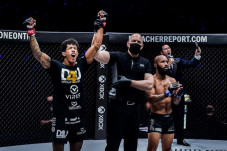 Dua Ex Petarung UFC...