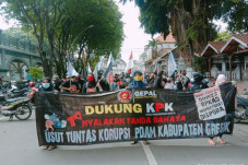 Dukung KPK Tuntaskan...