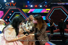 Isyana Sarasvati Bangga,...