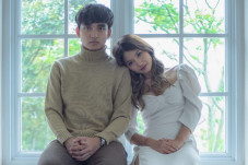 Raga & Hati, Single...