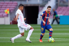 Real Madrid vs Barcelona,...