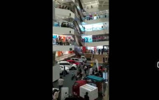 Adu Cepat Pengunjung...