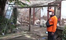 Gempa Besar Malang,...