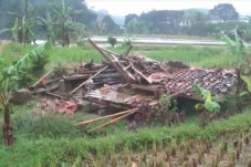 Tragis! Gubuk Berteduh...