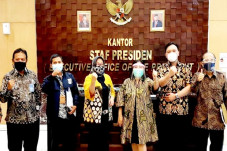 Besok, Forum Nasabah...