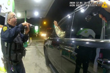 Serang Perwira Militer...