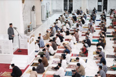 Salat Tarawih Berjemaah...