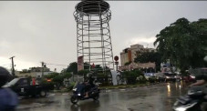 Viral dan Bikin Gaduh,...