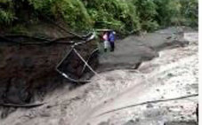 Hujan Lahar Terjang...