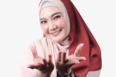 Rehat 3 Tahun, Sulis...