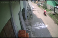 Mojokerto Gempar, Emak-emak...